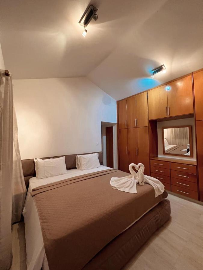 Oasi Rejuve Villa Meneou 外观 照片